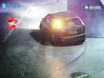 body stuck in a   car wheel of a ford in Zhejiang