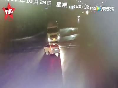 a cement tanker crushed a man in his white subaru in Chongqing
