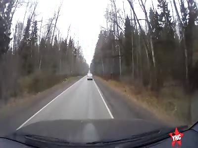 a car tire nearly caused a accident in Russia 