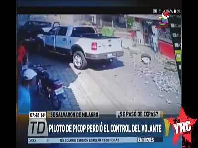 pick up crash in Guatemala