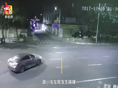 brutal accident in Shenzhen between car and motorcycle 