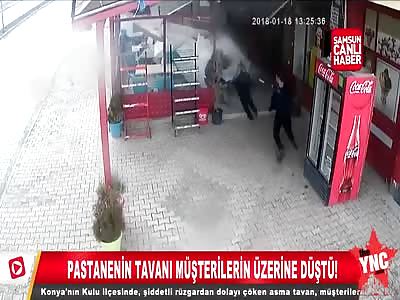 a ceiling fell on to customers in Konya,Turkey