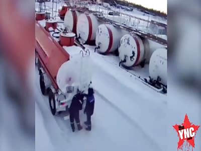 two men explode  while trying to fix the petrol tanker