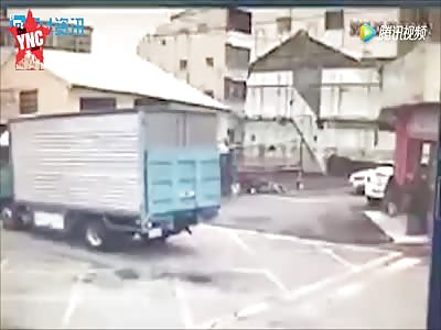  elderly crushed by a car in Taiwan