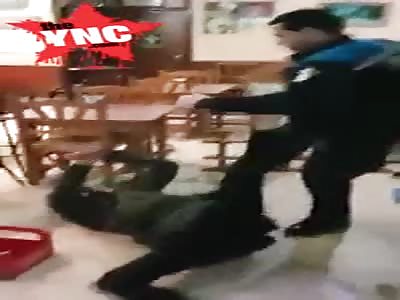 Spanish policeman hits a  Moroccan