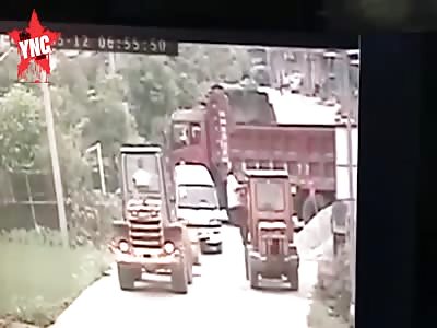  A villager squeezed onto a forklift when dog thief's escape in a car  