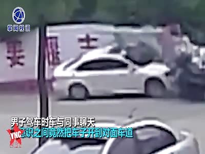  60-year-old grandfather died by a car in Jiangsu Taizhou, Jiangyan Development Zone, Nanjing Road