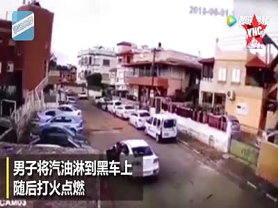 accident in  Guangdong man sets him self on fire