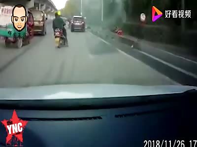 	 accident in Zhangjiajie Two people on the motorcycle were seriously injured