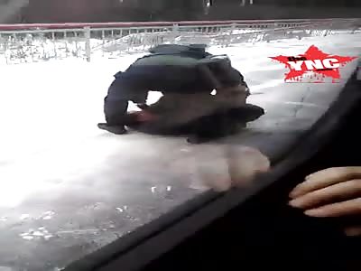 Russian train guard beats up a man for not having a train ticket in  Alexandrov - Moscow.