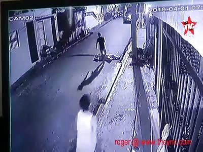 Guy Shoot and Kills Other Guy During a Quarrel/struggle in the Street 