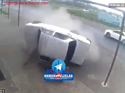 BRUTAL Pole Hitting Car Accident in Uzbekistan
