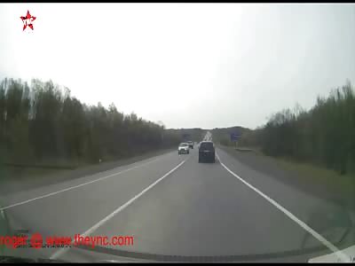 accident in Kamchatka Peninsula Nissan vs Toyota 