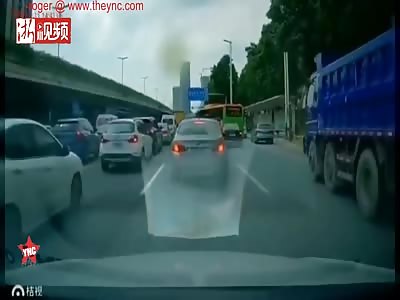 a Guangzhou road caved in 