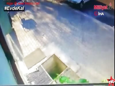 man falls into a hole in Turkey 