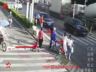 a woman dies on the zebra crossing in Shenzhen