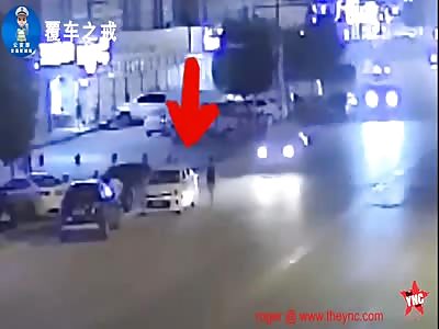 man died after after being crushed by a car in Xinyang City