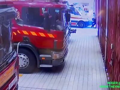 An ambulance nearly squashed a man in Hong Kong