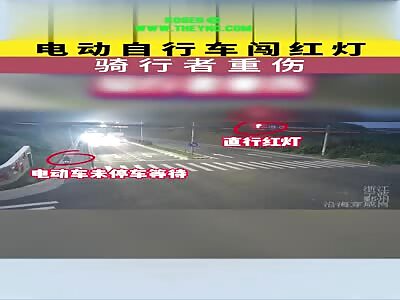 Huang in his truck ran over a man in Zhejiang