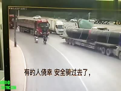 Li was crushed by a truck in Handan city