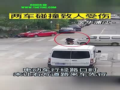 Van collided into a motorcyclist in Huangzhai Town