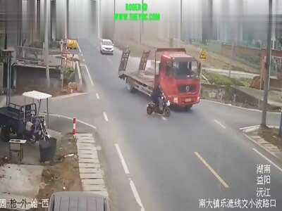 Zhou crashed into a Truck in Yuanjiang City