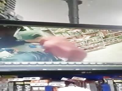 Man fights back thief and wins 