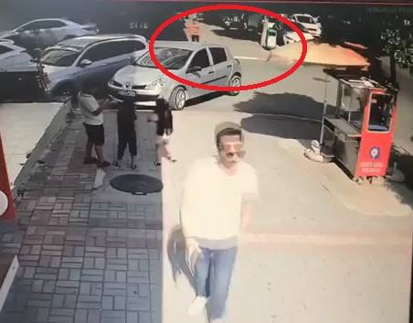 Suicide of a Turkish teenager caught on CCTV 