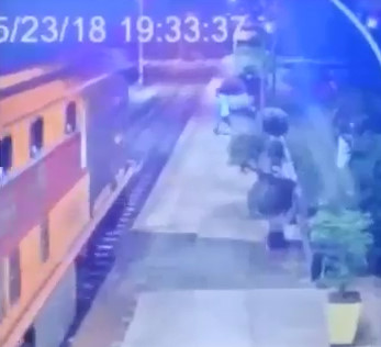CCTV Captures Train Suicide