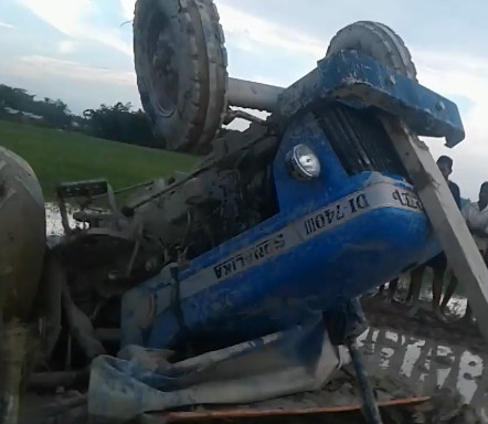 Young man, 22, is Crushed to Death by a Tractor in a Tragic Accident 
