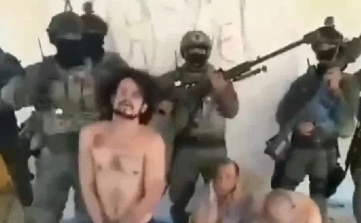CDN Cartel Starts Beheading a Rival with Knife, Needs to Finish other Two with Axe