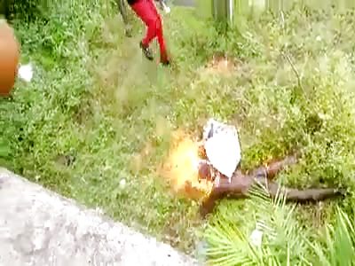 Thief is burned alive and beaten with machetes
