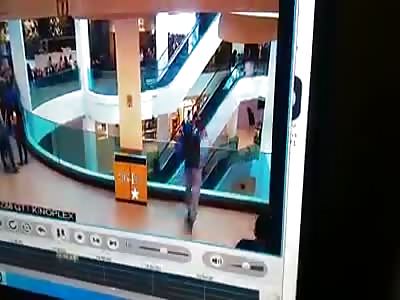 Man commits suicide at a shopping mall