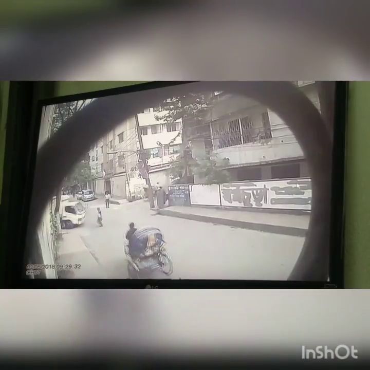 Another Indian Gets Brutally Crushed by Truck