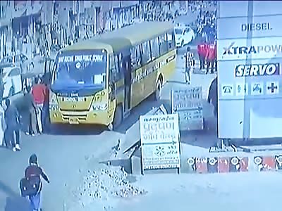 Woman Gets off Bus and Gets Crushed