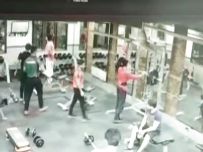 Indian Trying to Lift Weights Collapses and Dies in The Gym @00:53