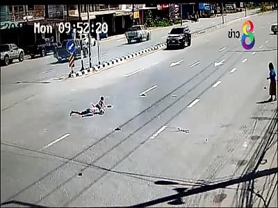 Damn! Moron With Little Kid on Bike Gets Wrecked.