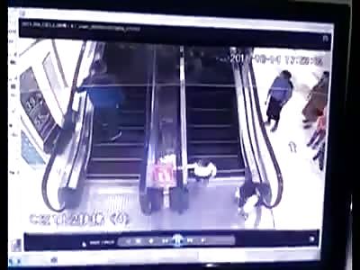 Kids Hand Trapped in the Escalator