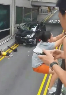 Fatal Accident at Lucky Plaza in Singapore â€“ Grab Driver Mows Down Six Filipinos