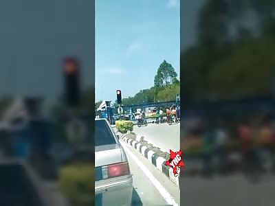 Motorcycle accident, 4 angles