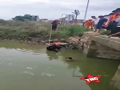 suicide, corpse out of sewage