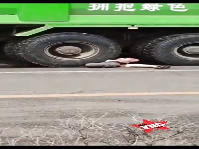 Die crushed by truck