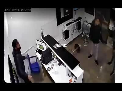 Gang members invade store and beat worker