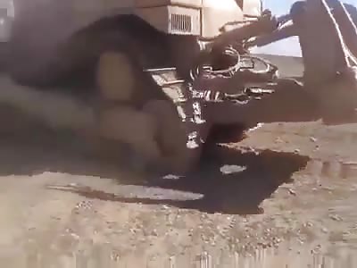 isis, new, Syrian soldier crushed by war tank
