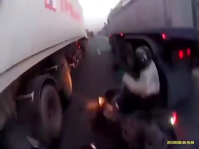 Compilation of deaths on motorcycles! accidents filmed at the exact moment