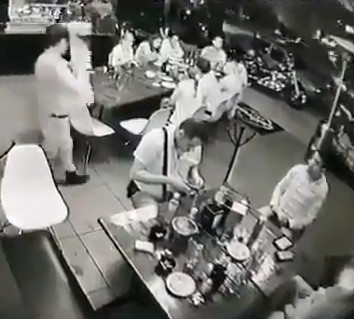 Gunmen storm in a restaurant murdering 4