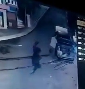 Ex-Policeman killed by a shot (CCTV)