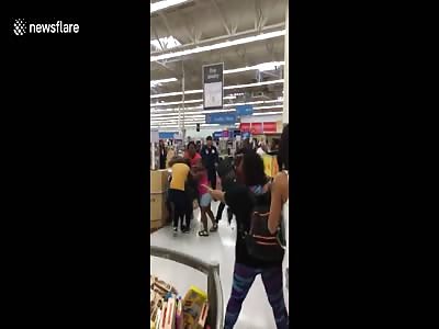 Brawl Breaks Out At WalMart In New Jersey 