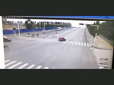 Live Accident Caught on CCTV Footage(37)