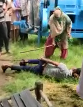  Indian Thieves Beaten by Happy Mob